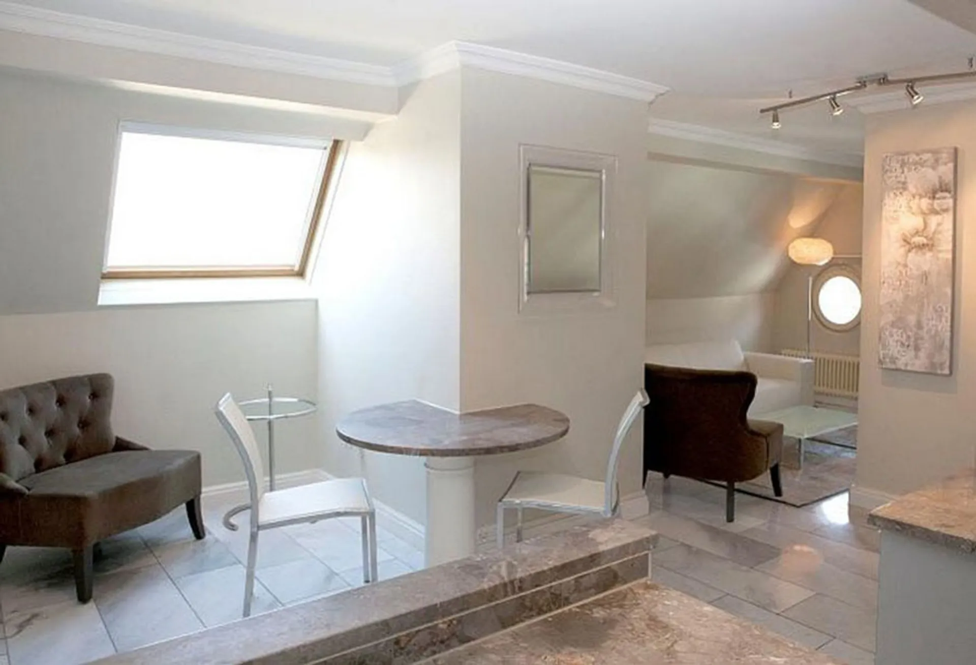Grand Apartment